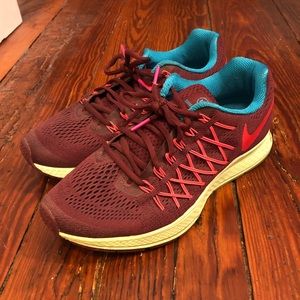 Nike Air Zoom Pegasus 32 Running Shoes